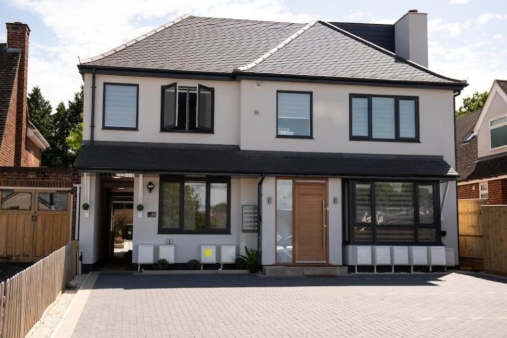 קידלינגטון Walnut Luxurious 2-Bedroom With Ensuite - Parking, Netflix, Wifi - Close To Oxford, Bicester & Blenheim Palace מראה חיצוני תמונה
