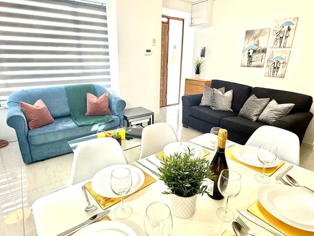 קידלינגטון Walnut Luxurious 2-Bedroom With Ensuite - Parking, Netflix, Wifi - Close To Oxford, Bicester & Blenheim Palace מראה חיצוני תמונה